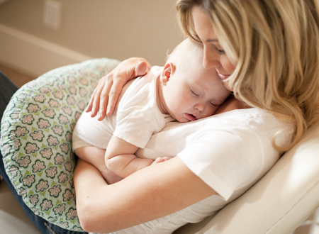 free-nursing-pillow-450x330